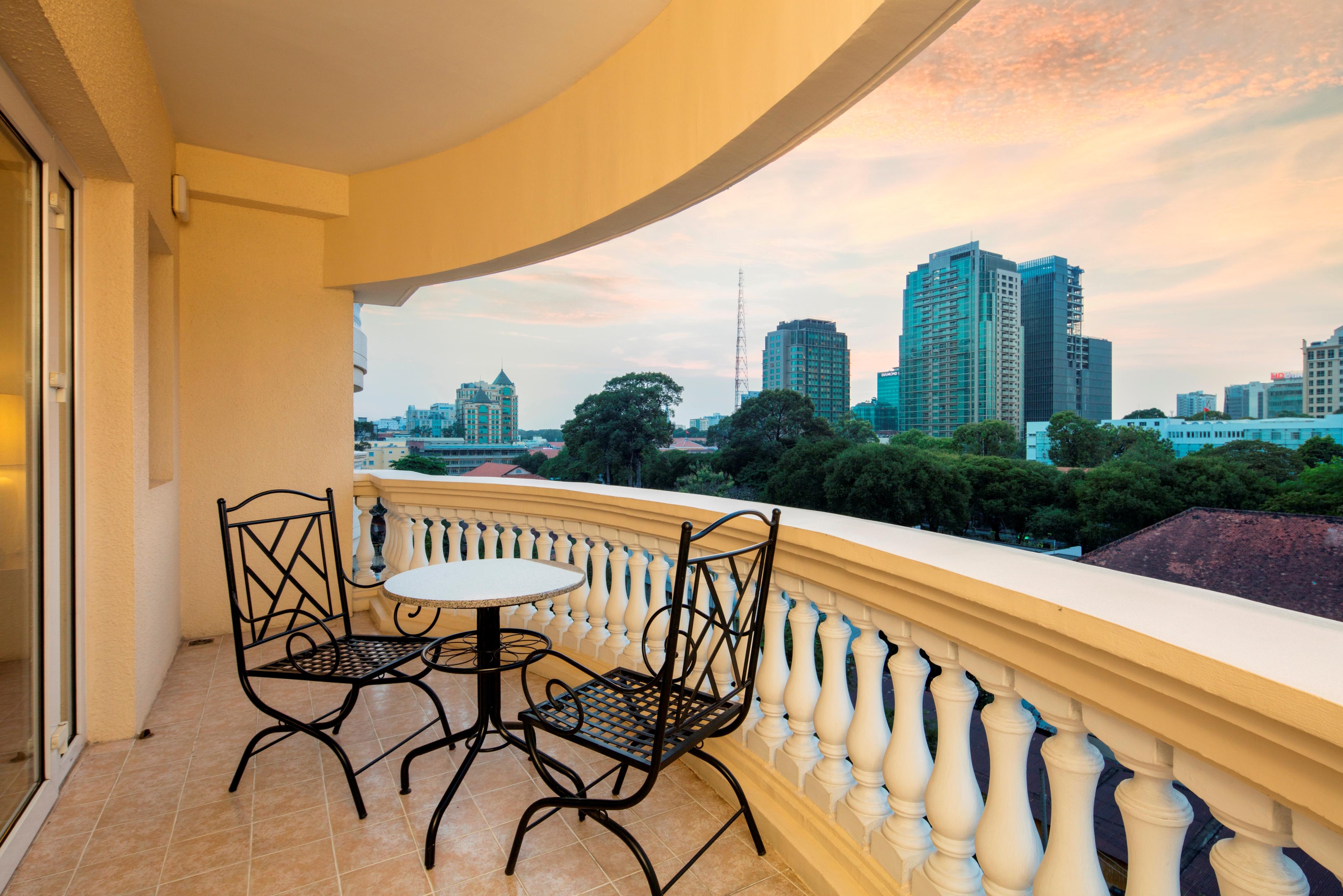 Norfolk Mansion - Luxury Serviced Apartment Хошимин Екстериор снимка